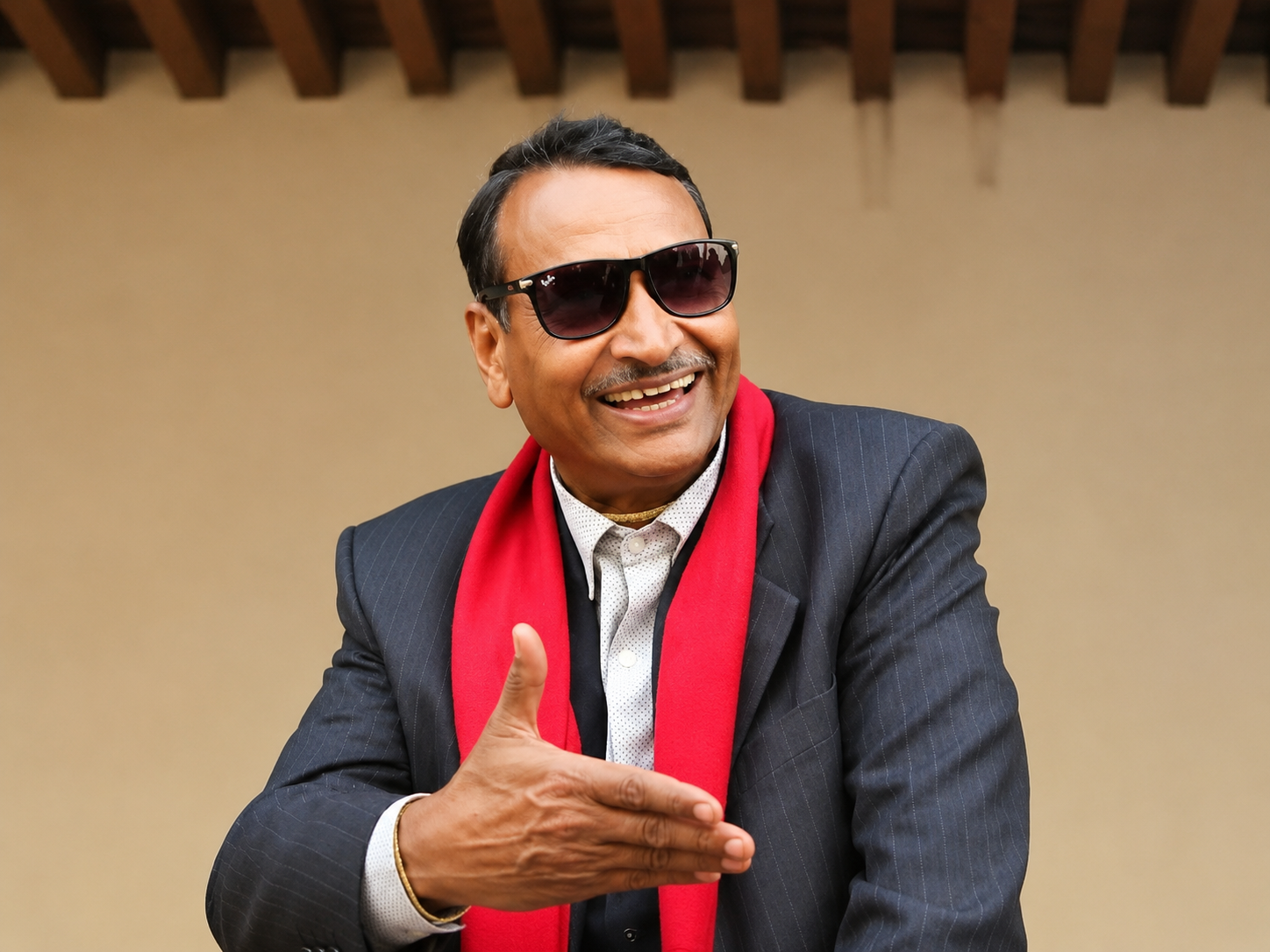 आउनुहोस् पर्यटक महोदय